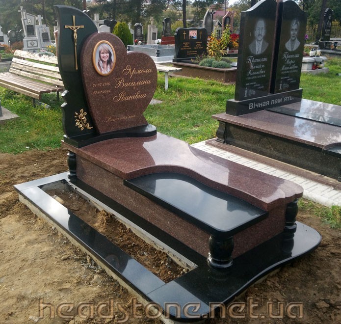 Пам’ятник з граніту виготовлення Львів на одного,3d проект пам’ятника надгробного,Бронзовий декор для пам’ятника надмогильного,Ритуальна скульптура на цвинтар